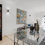 Apartamento De 2 Dormitorios En Playas Del Duque