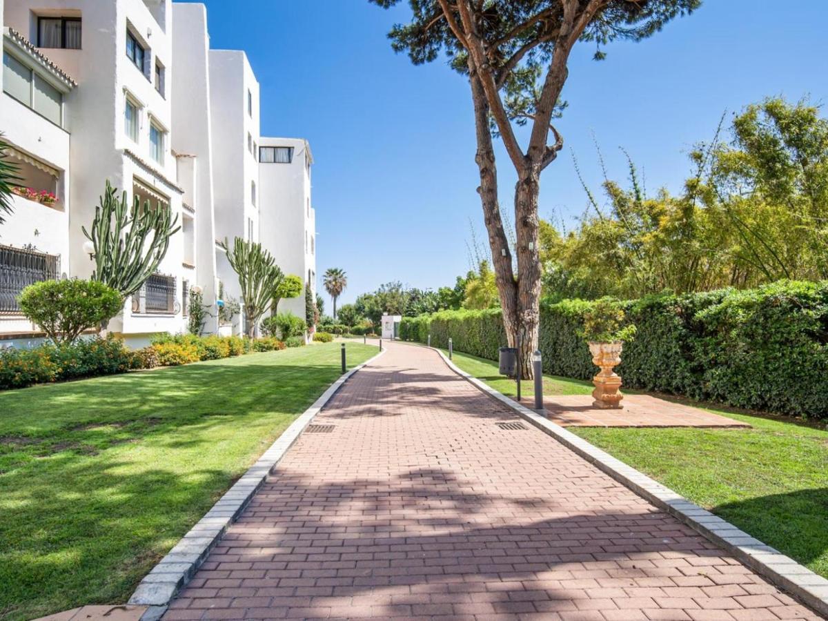 De 2 En Playas Del Duque Apartamento *